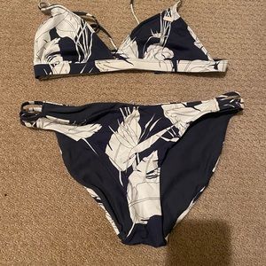 Roxy bikini Size M